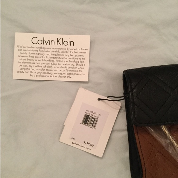 Calvin Klein clutch w/ strap - Picture 6 of 6